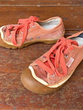 KEEN Coronado Women’s Orange Canvas Lace-Up Sneakers - Faded but miles left!
